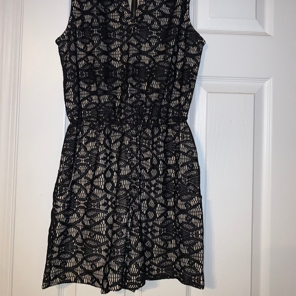 LACE ROMPER - Picture 4 of 5